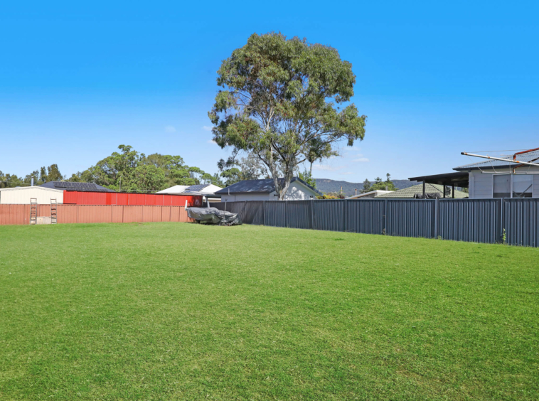 15 Owen Park Rd Bellambi - 9