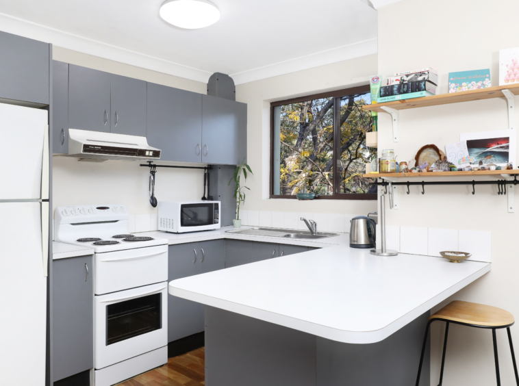 2/6-12 Hindmarsh Ave, North Wollongong - 2